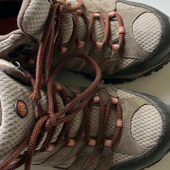 Merrell Shoes - Women’s Merrell boots